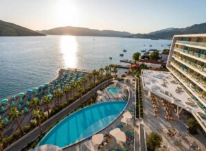 Carine Kumbor Superior 4*